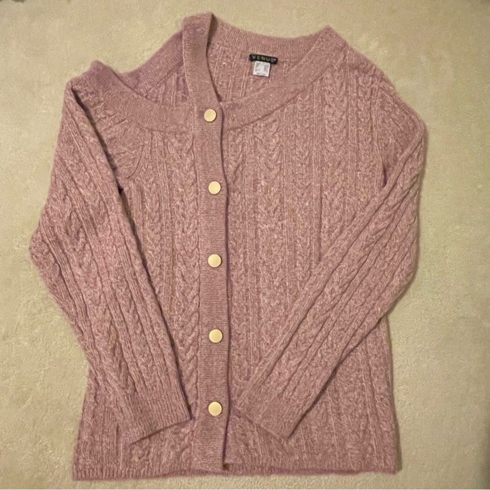 VENUS cardigan sweater-small like new